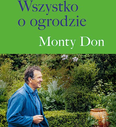 Mężczyzna w niebieskiej kurtce w bujnym ogrodzie - odkryj przewodnik Monty'ego Dona „Wszystko o Ogrodzie” w naszym internetowym butiku ogrodniczym - Żywy zielony i pomarańczowy design